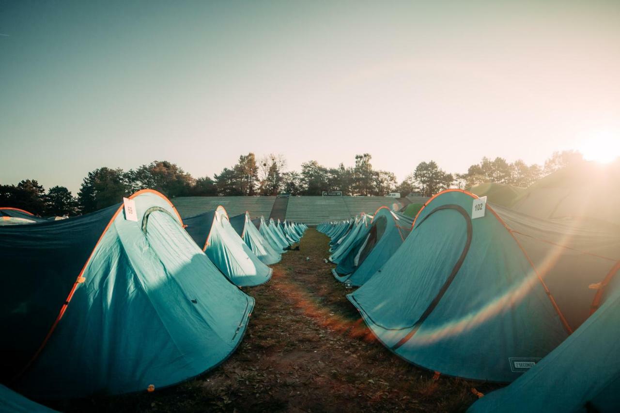 Esn Oktoberfest Campsite Hotel Munchen Bagian luar foto